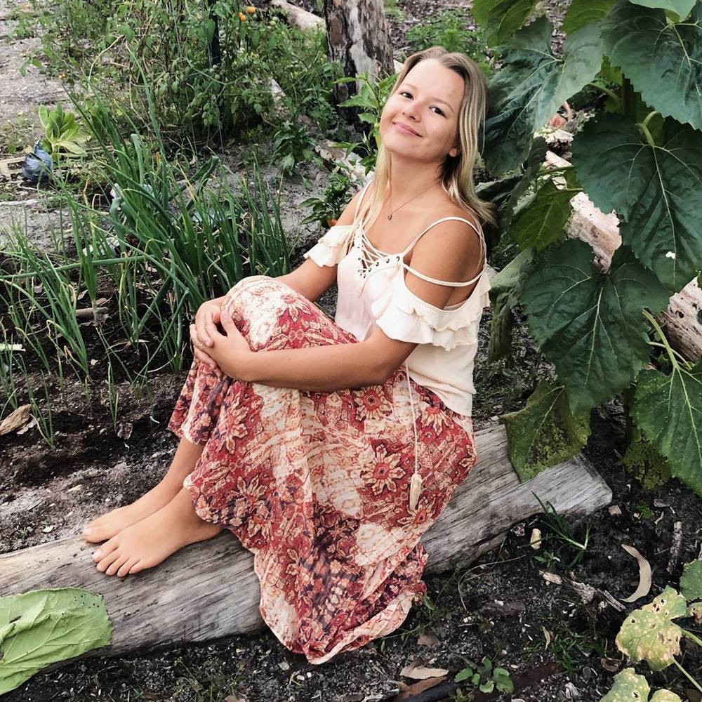 Meet your Posher, Alli rae